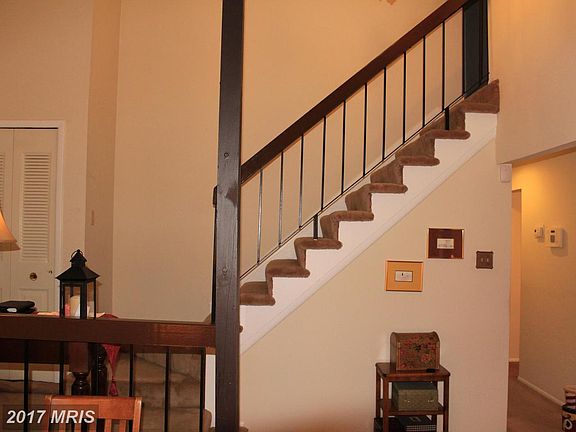 3rd image of 9202 Crockett Pl