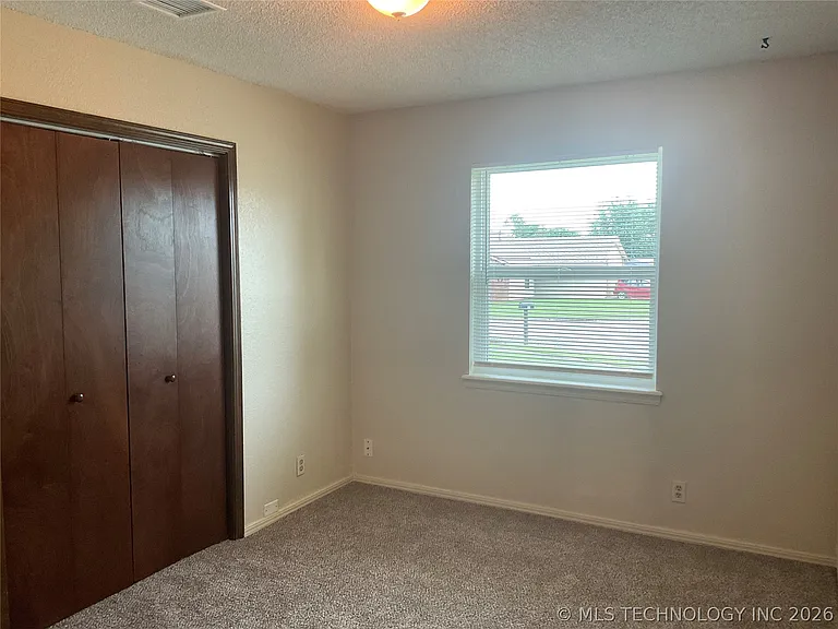 318 S 161st Pl E — Photo 18