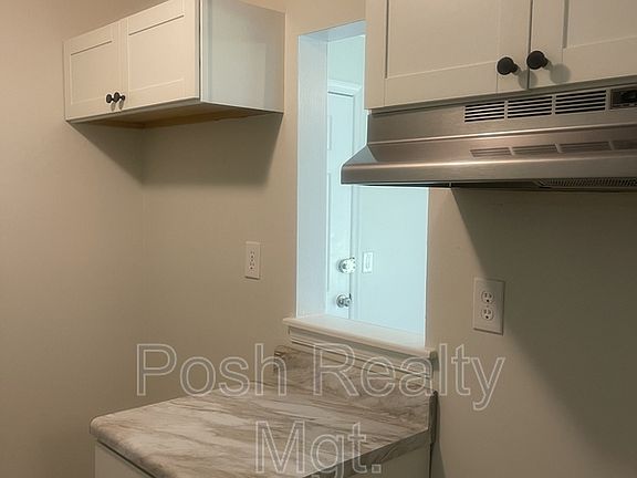 2nd image of 502 Mystic Dr APT B