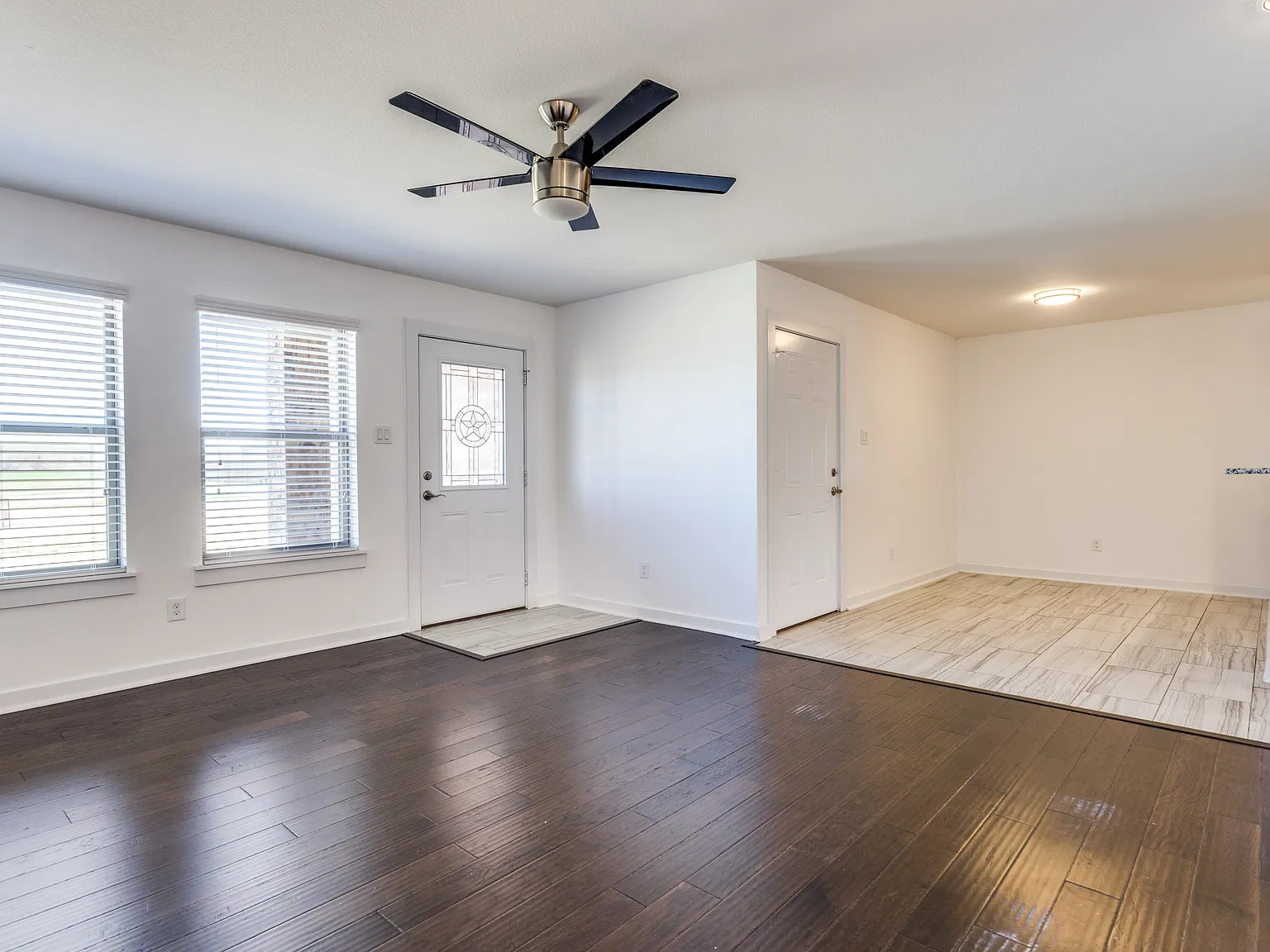 3 bed, 1327 sqft, $1,700 — Photo 3