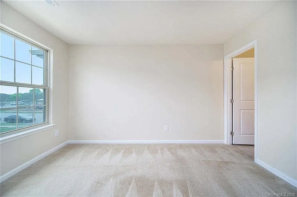 11058 Telegraph Rd NW — Photo 2