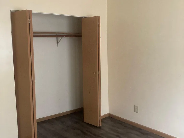 2324 Ashland Cir #1 — Photo 15