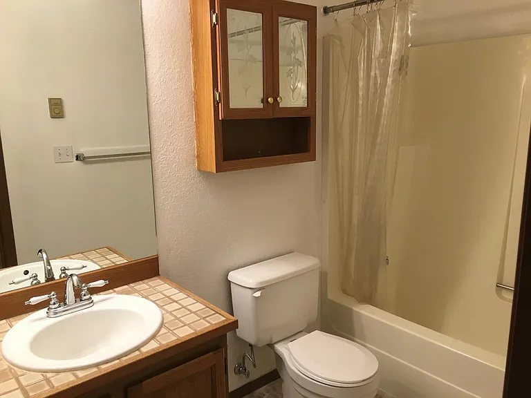 110 Icicle Rd #H — Photo 6