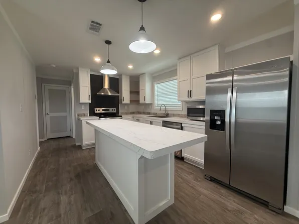 452 Cary Ln #243, Tarpon Springs, FL 34689