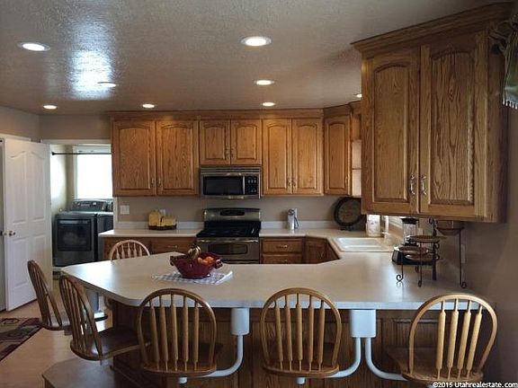 5th image of 1478 E Mountain View Dr