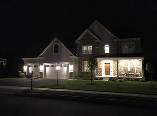 2000 Woodbridge Ln, Pennsburg, PA 18073