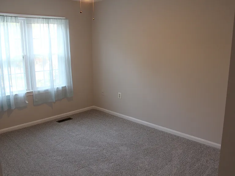 8224 Doctor Craik Ct — Photo 15