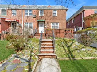 15031 77th Rd, Flushing, NY 11367