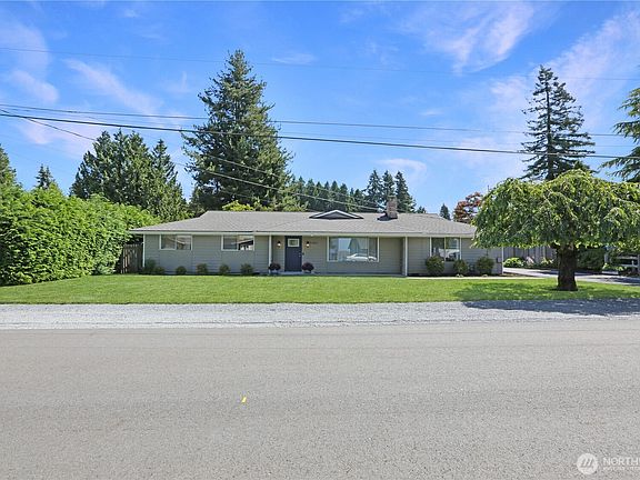 2nd image of 7307 68th Avenue NE