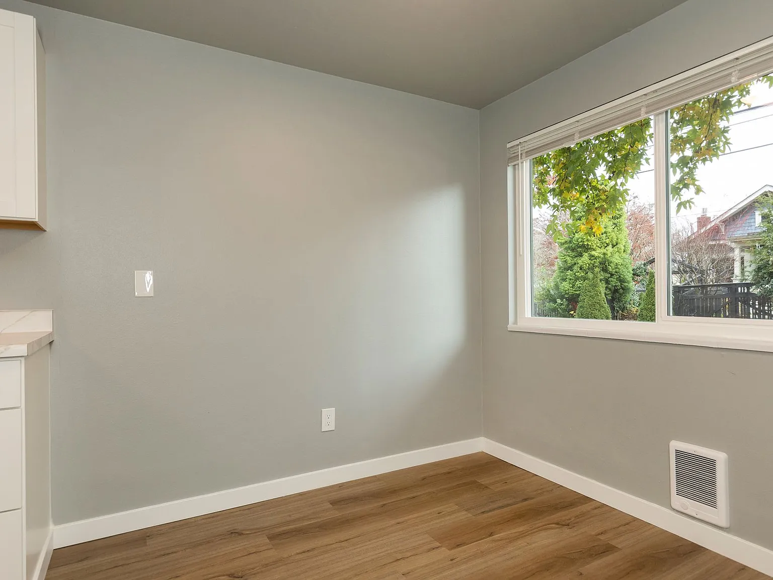 Eagle Court Apartments — Photo 3