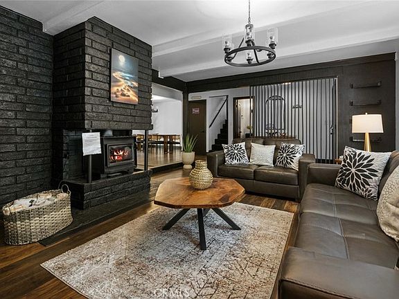 4th image of 1071 Mountain Ln