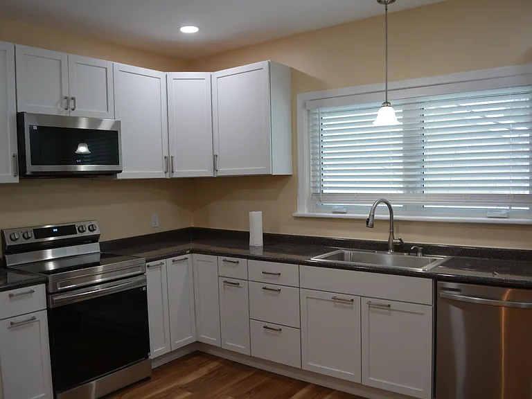 225 Thieme Pl — Photo 17