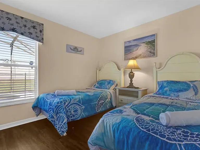 1438 Solana Cir — Photo 15