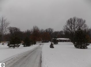 8688 W Lotan Rd, Lake City, MI 49651