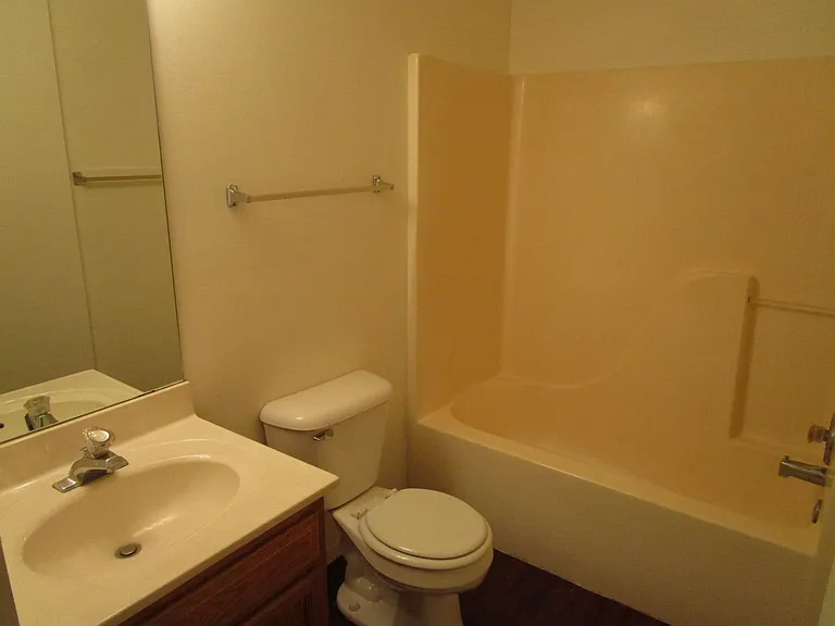 5004-5006 Betty Jean Way — Photo 15