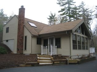 18 Terry Rd, Wakefield, NH 03830