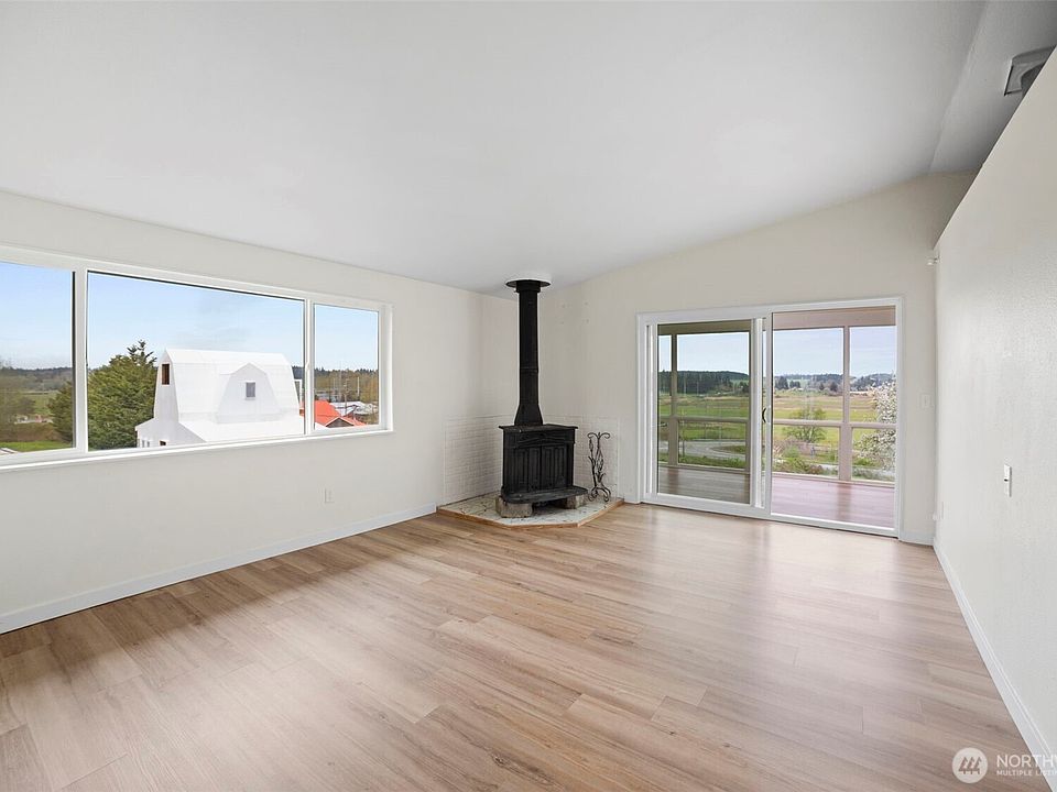 777 NE Camano Drive, Camano Island, WA 98282 | MLS #2508551 | Zillow