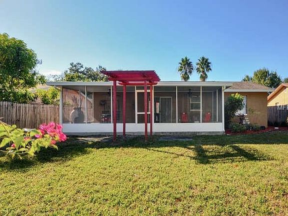 3rd image of 1813 Elaine Dr