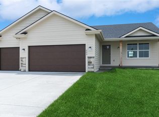 209 13th St NW, Bondurant, IA 50035