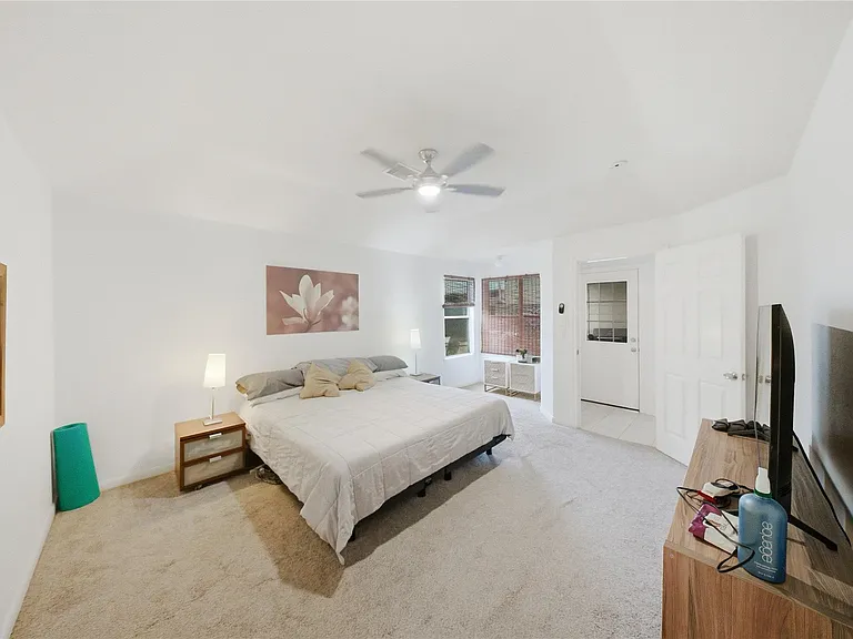13335 Gardnerville St — Photo 11