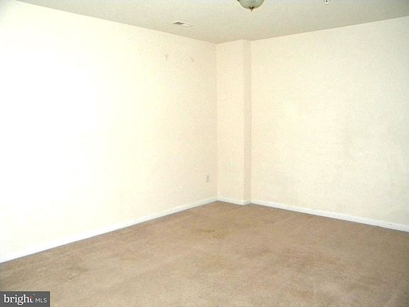 3rd image of 3788 Bedford Dr