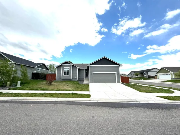 617 Grape St, Cheyenne, WY 82007