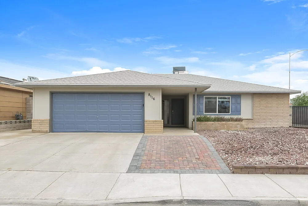 3 bed, 2.0 bath, 1620 sqft, $2,330 — Photo 1