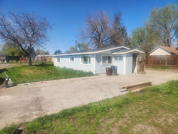 3 bed. Home almost all new!
