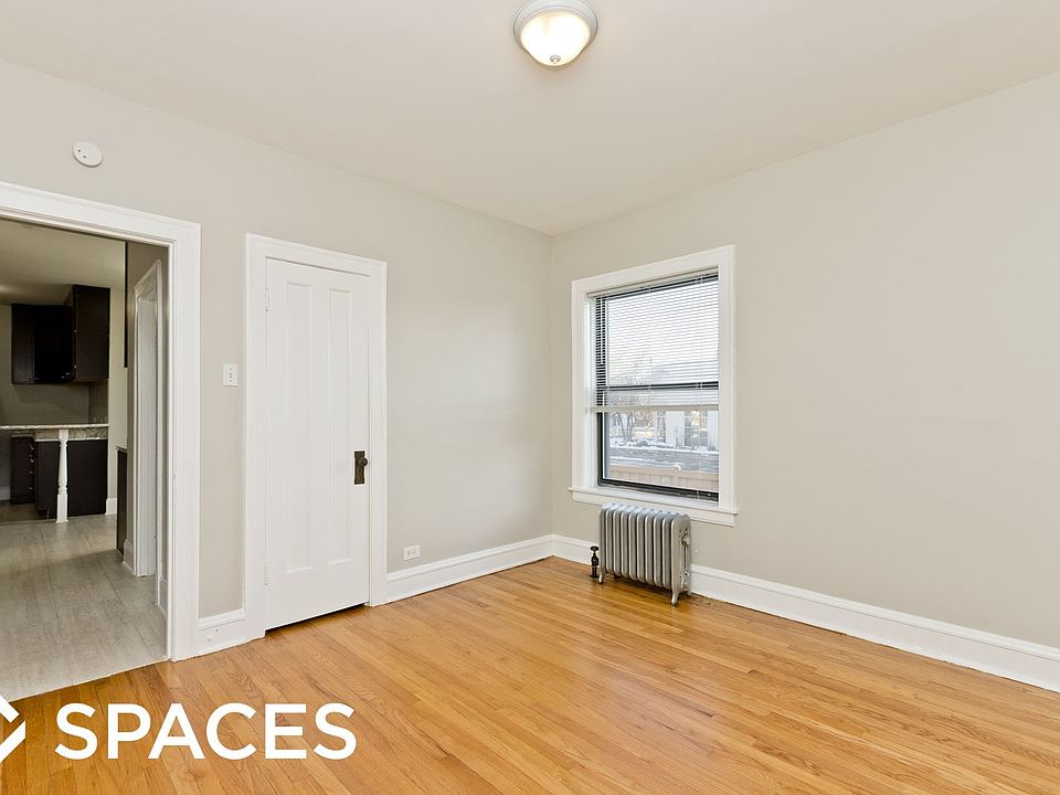1st image of 4814 N Oakley Ave #1