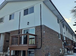 2 White Abbey Park #3, Toronto, ON M1R5A1