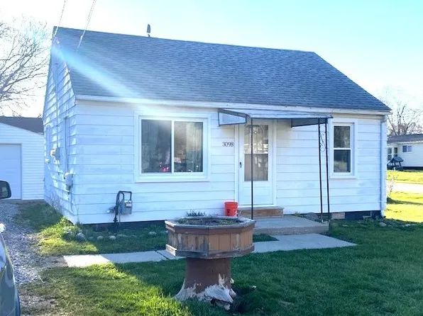 3098 Christner St, Burton, MI 48529