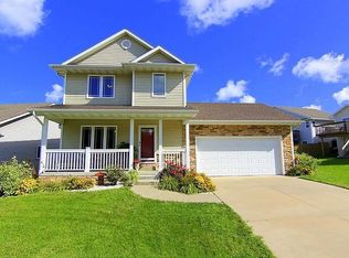 5132 Walnut Ridge Dr, Des Moines, IA 50317