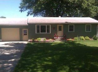 1022 N 6th St, Chariton, IA 50049