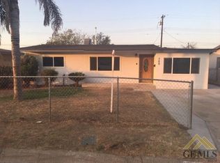 700 Maitland Dr, Bakersfield, CA 93304
