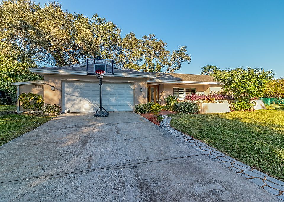 1st image of 2050 Kingston Ct
