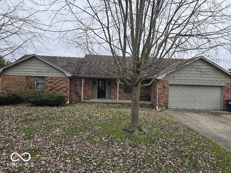 1st image of 913 Oak Park Dr