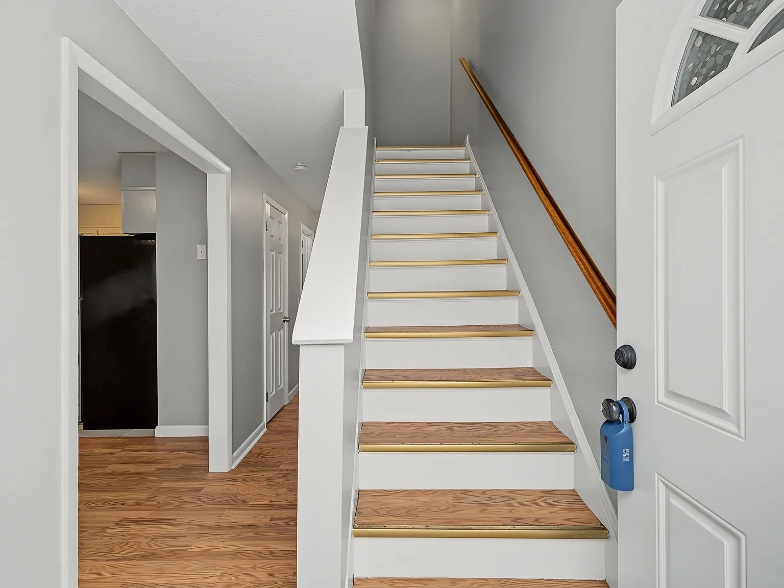 3 bed, 1.5 bath, 1115 sqft, $2,600 — Photo 3