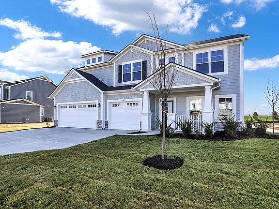 3rd image of 5889 Fair Oak Cir