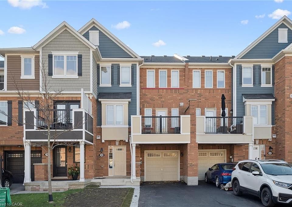 1st image of 20 Deancrest Rd