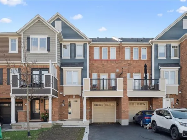 20 Deancrest Rd, Brampton, ON L7A 0W2