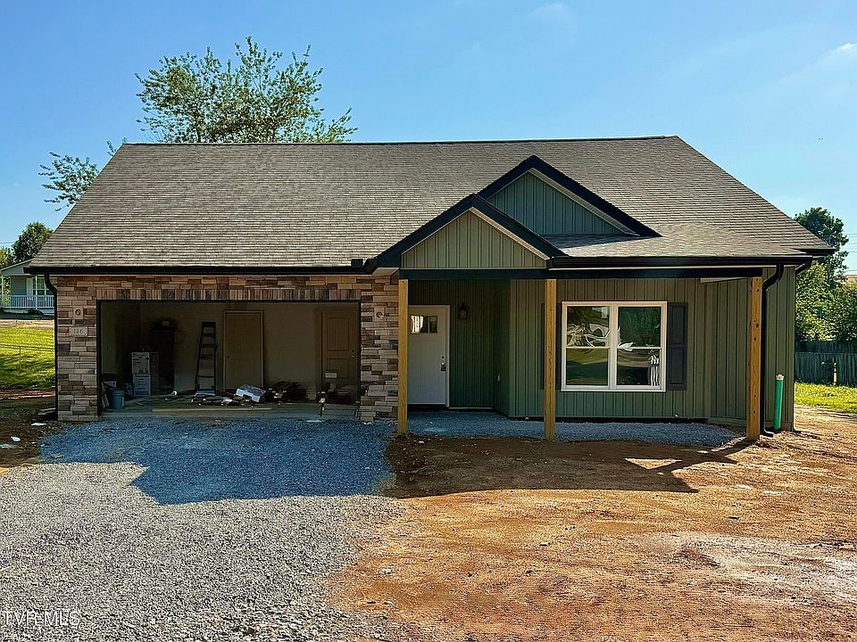 1st image of 116 Emerald Dr