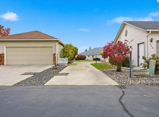 109 Augusta Ln, Pasco, WA 99301