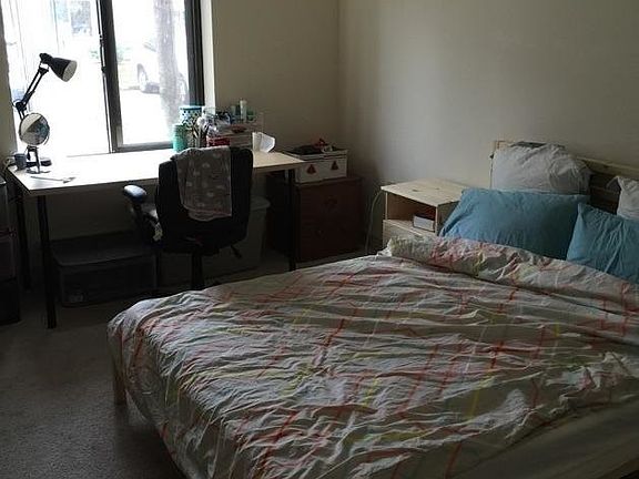 Bed room
