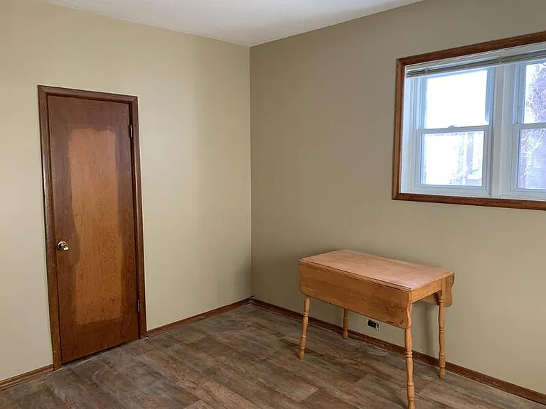 562 Wardlaw Ave #1 — Photo 7