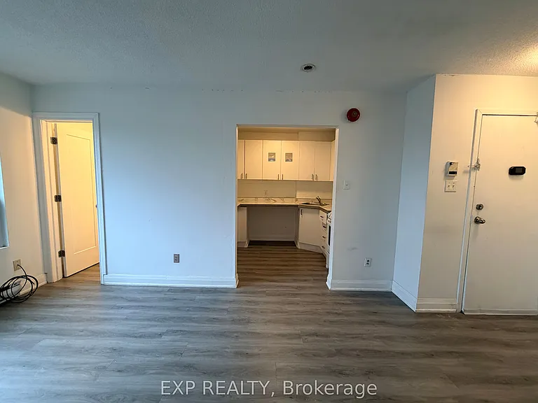102 Greensides Ave #14 — Photo 4