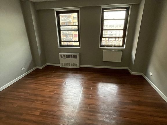 3rd image of 1720 Bedford Ave APT 21C