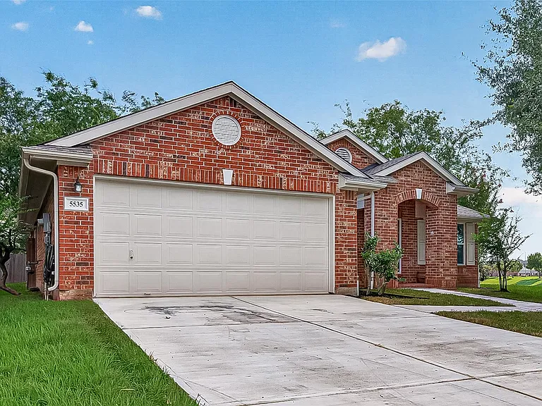 5535 Gable Meadows Dr — Photo 3