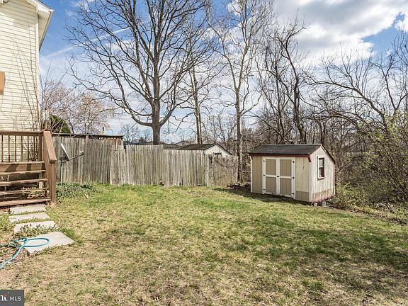 5th image of 115 Woodridge Ct