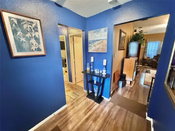 101 Jackson Dr, Terrell, TX 75160