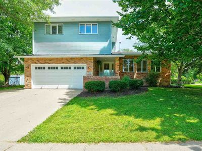 3288 Village Rd, Iowa City, IA, 52240